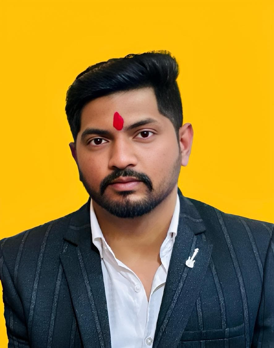 Astrologer Rahul Arya